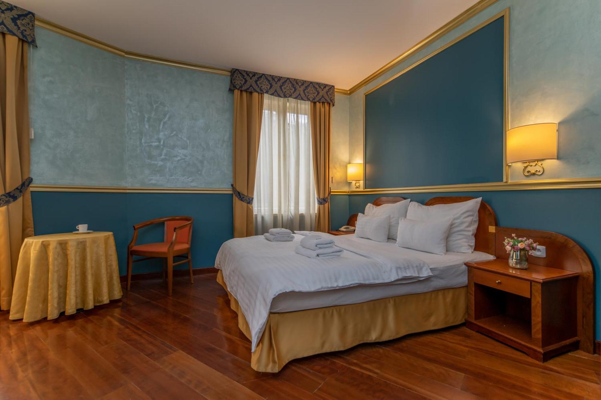 Hotel Kinsky Fountain Prague Luaran gambar