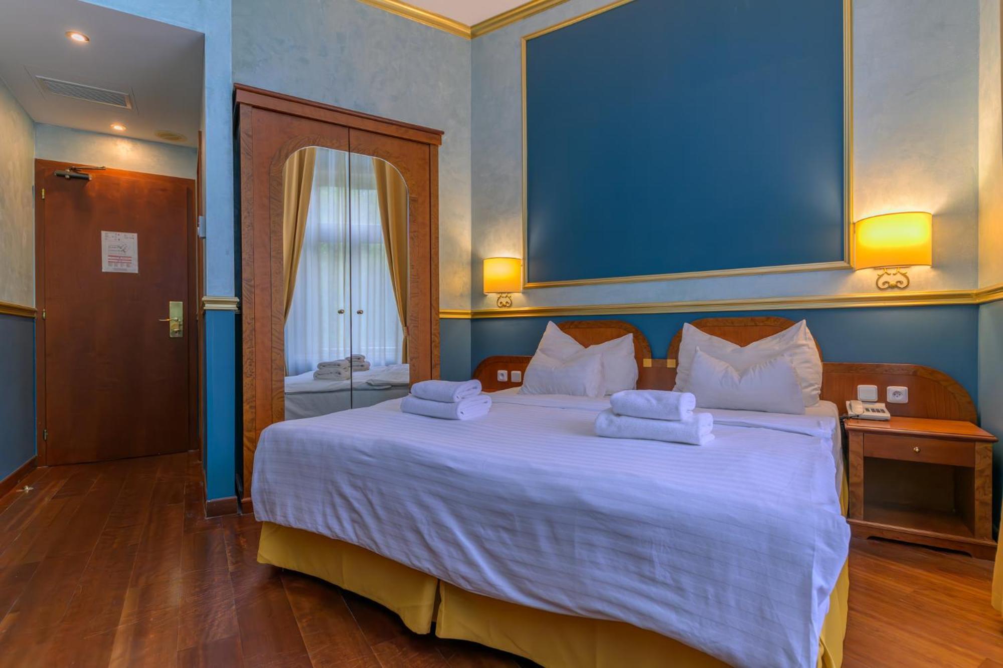 Hotel Kinsky Fountain Prague Luaran gambar