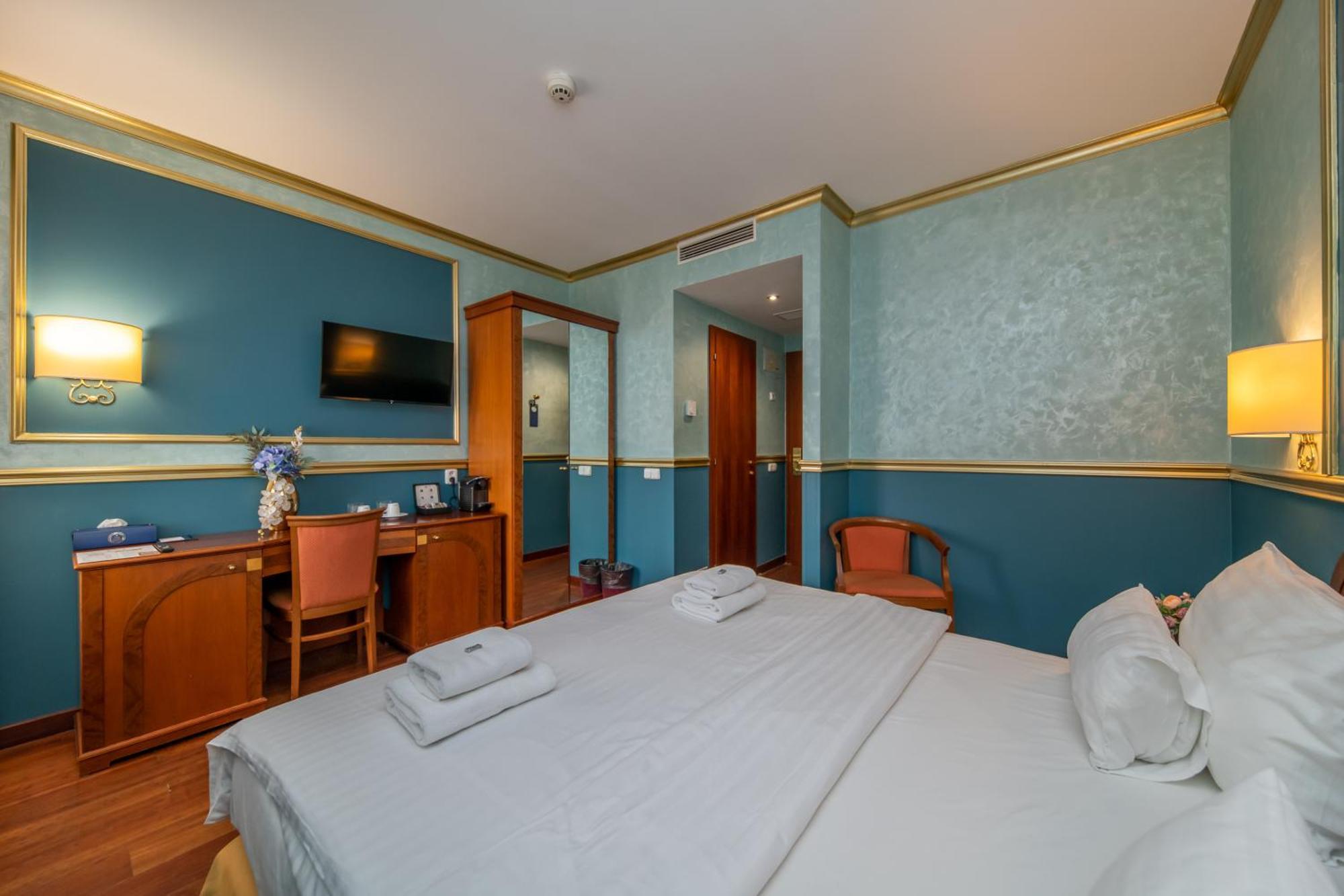 Hotel Kinsky Fountain Prague Luaran gambar
