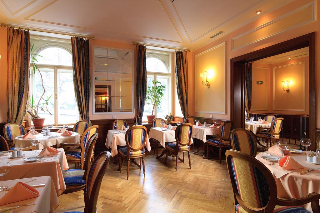 Hotel Kinsky Fountain Prague Restoran gambar