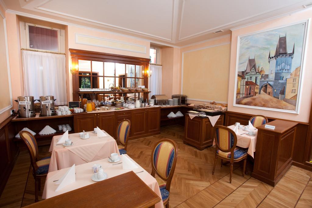 Hotel Kinsky Fountain Prague Luaran gambar
